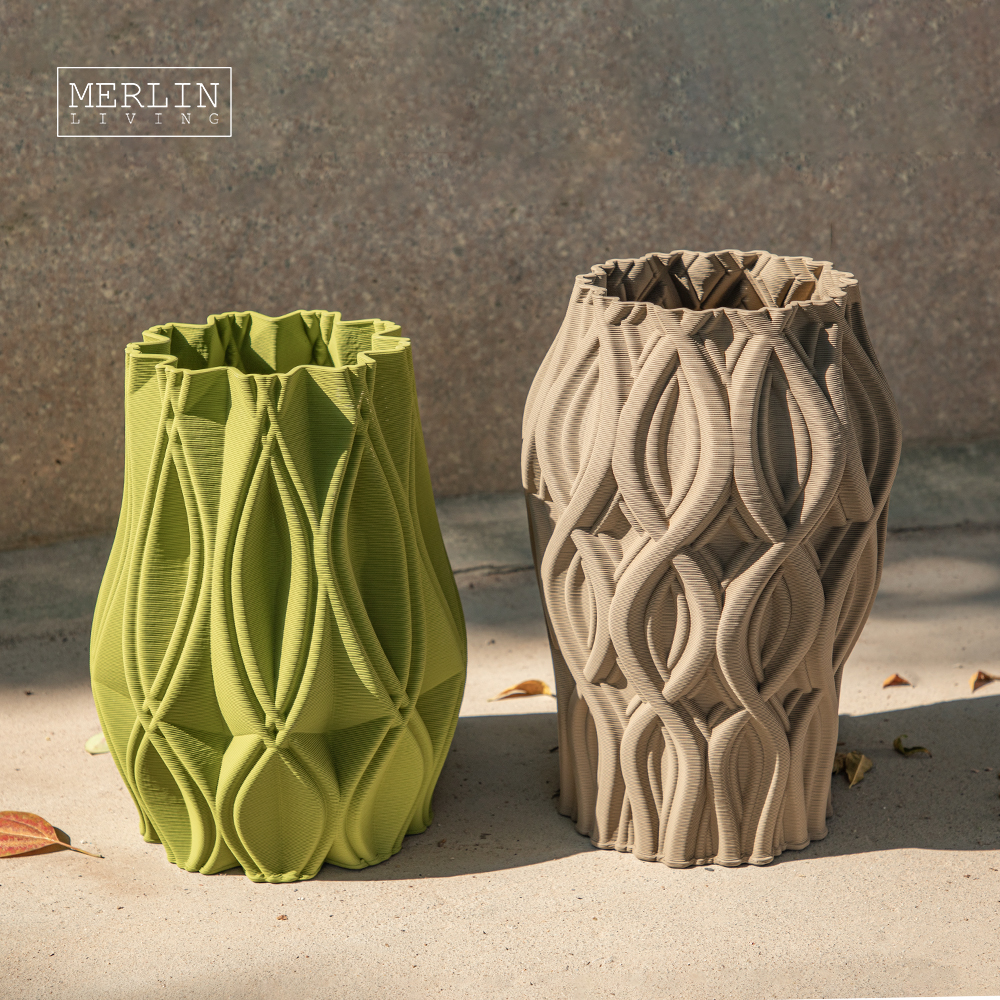 Merlin Living 3D printed geometric patterned ceramic vase (6)